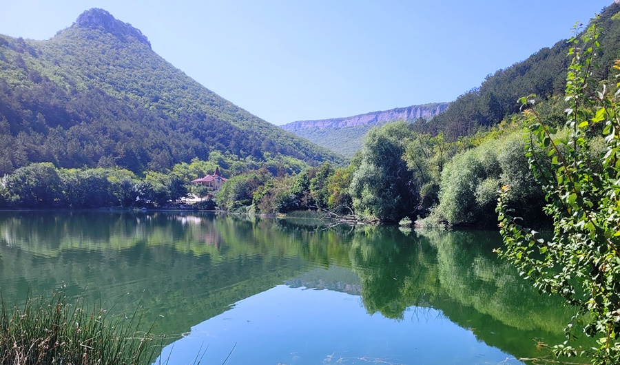 gorn ozero krim nia